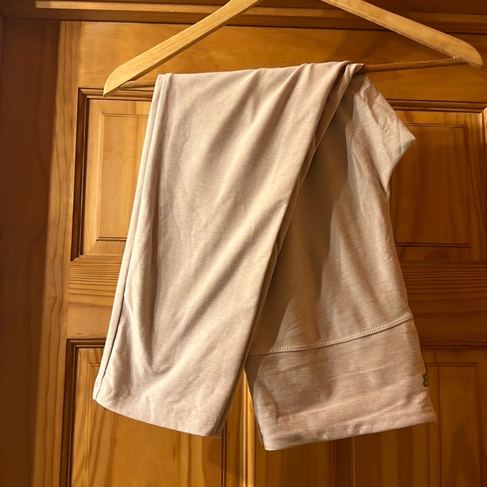 NewBalance light pink leggings size large